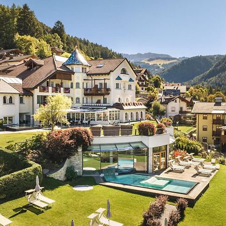 Alpenheim Charming & Spa Hotel Ortisei Extérieur photo