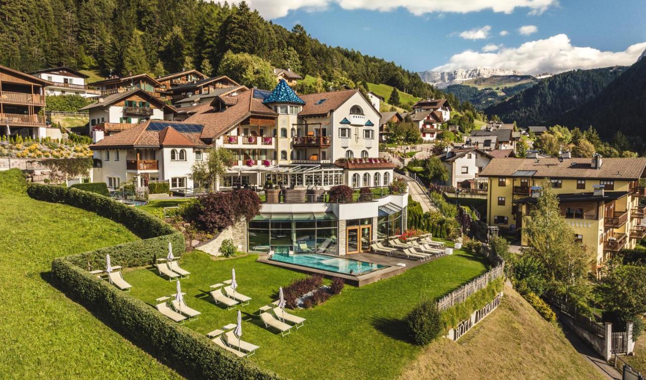 Alpenheim Charming & Spa Hotel Ortisei Extérieur photo